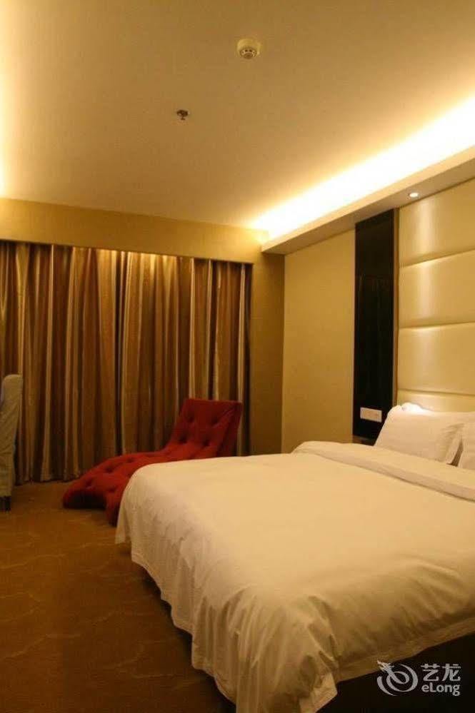 Bella Ingenious Hotel Dongying Esterno foto